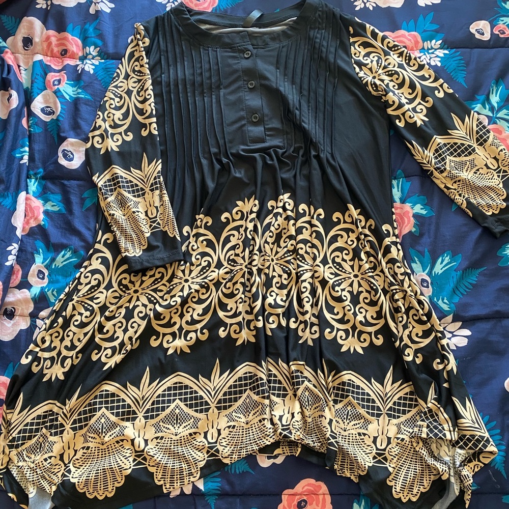Black and gold tunic